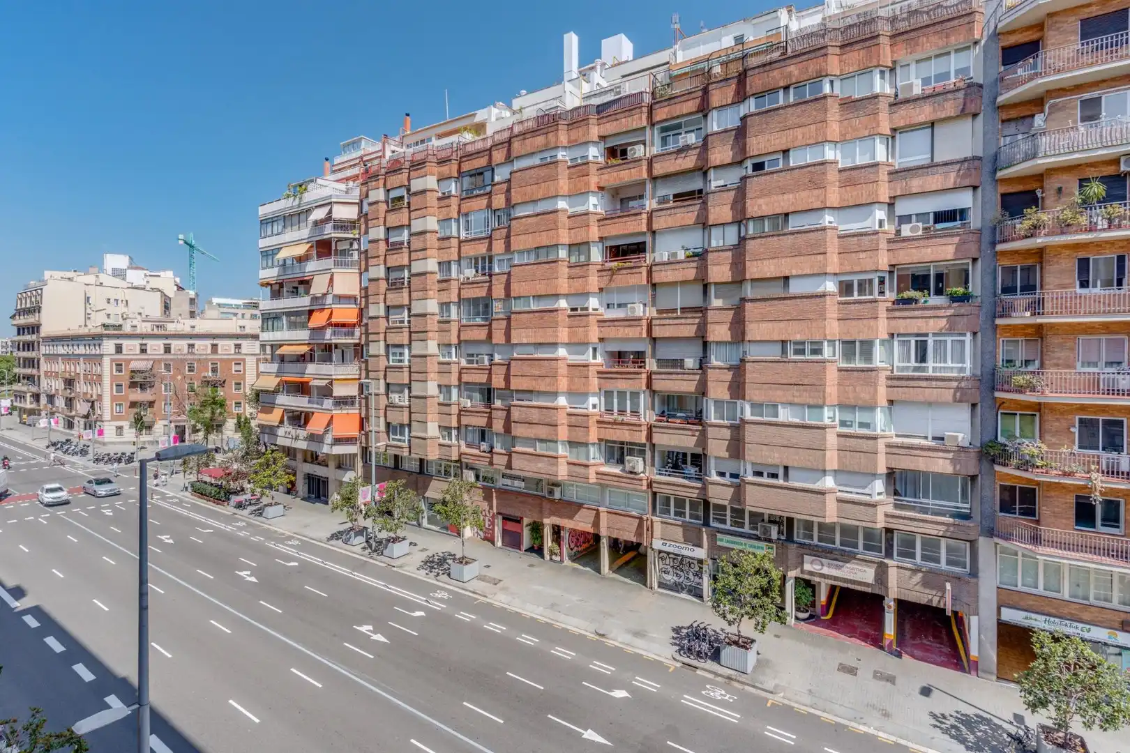 Exterior view of Flat for sale in Barcelona  with Air Conditioner, Heating and Terrace