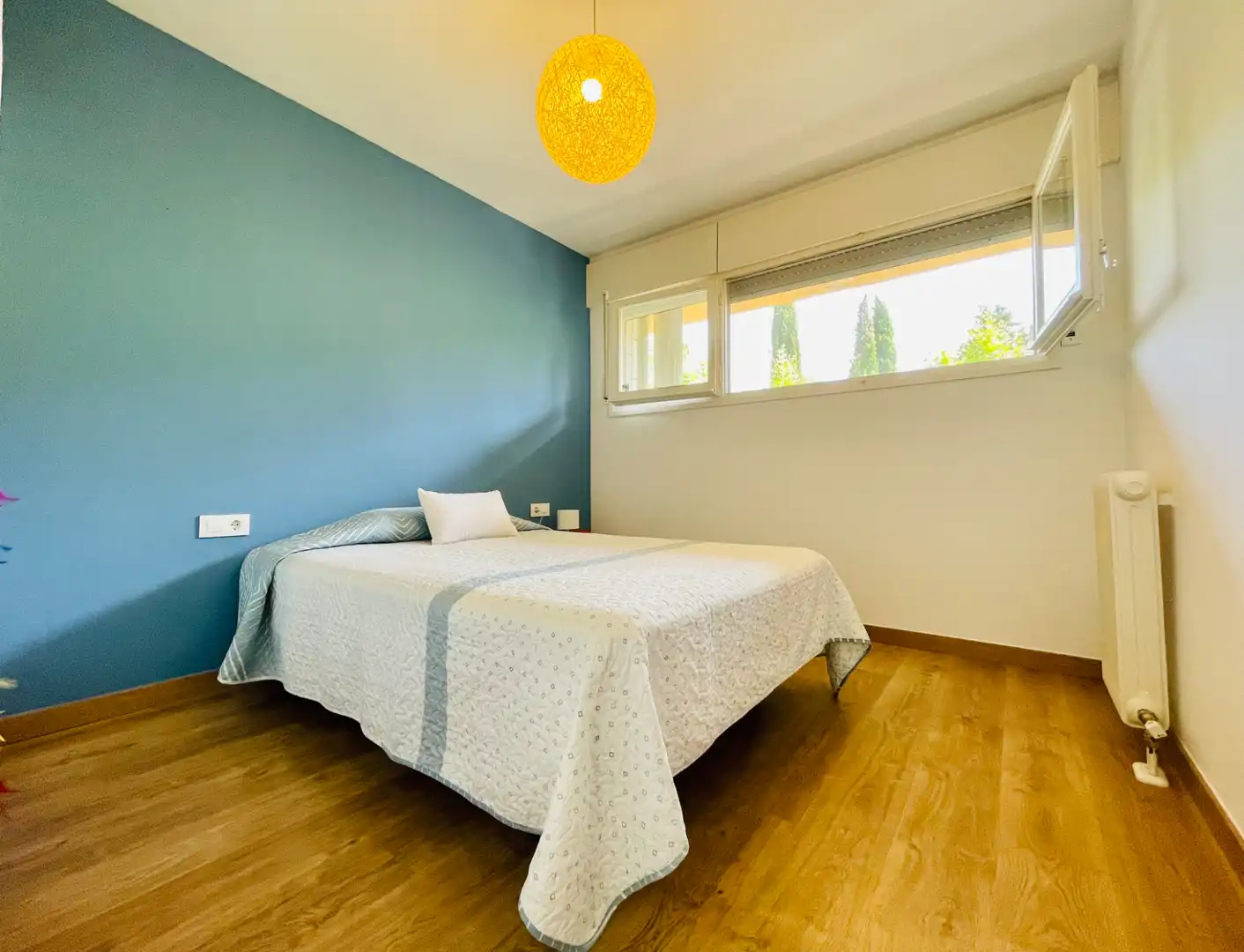 Habitación de Dúplex en venta en Corbera de Llobregat con Calefacción, Parquet y Terraza