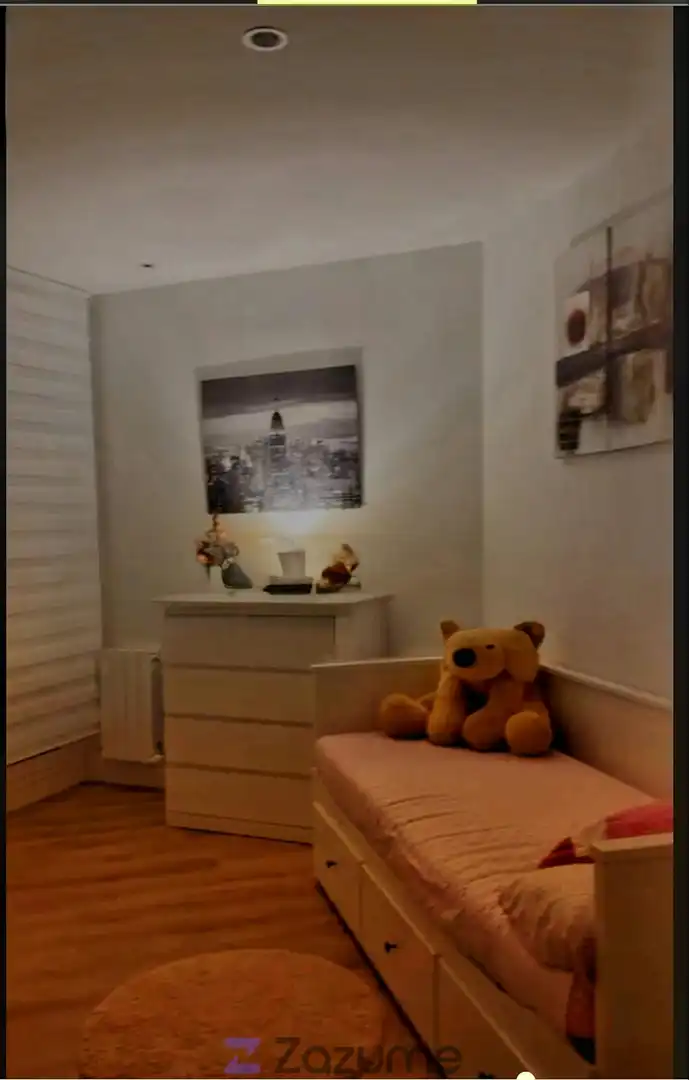 Dormitori de Apartament de lloguer en Bilbao  amb Calefacció, Terrassa i Moblat