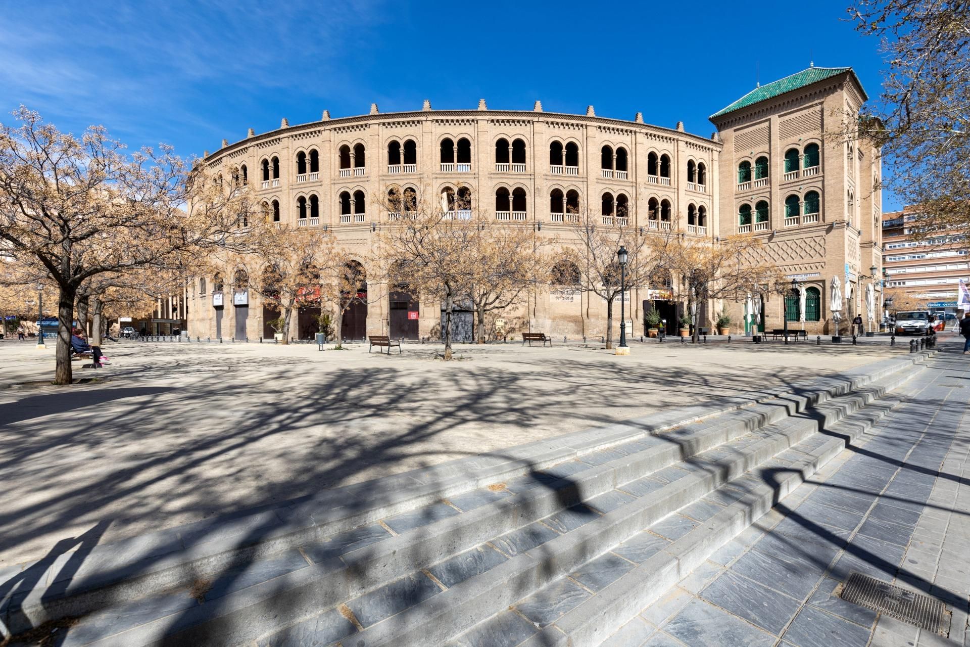 Exterior view of Flat for sale in  Granada Capital  with Terrace and Balcony