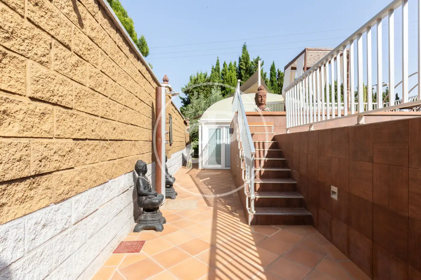 Jardín de Casa o chalet en venta en Elda con Aire acondicionado, Calefacción y Jardín privado