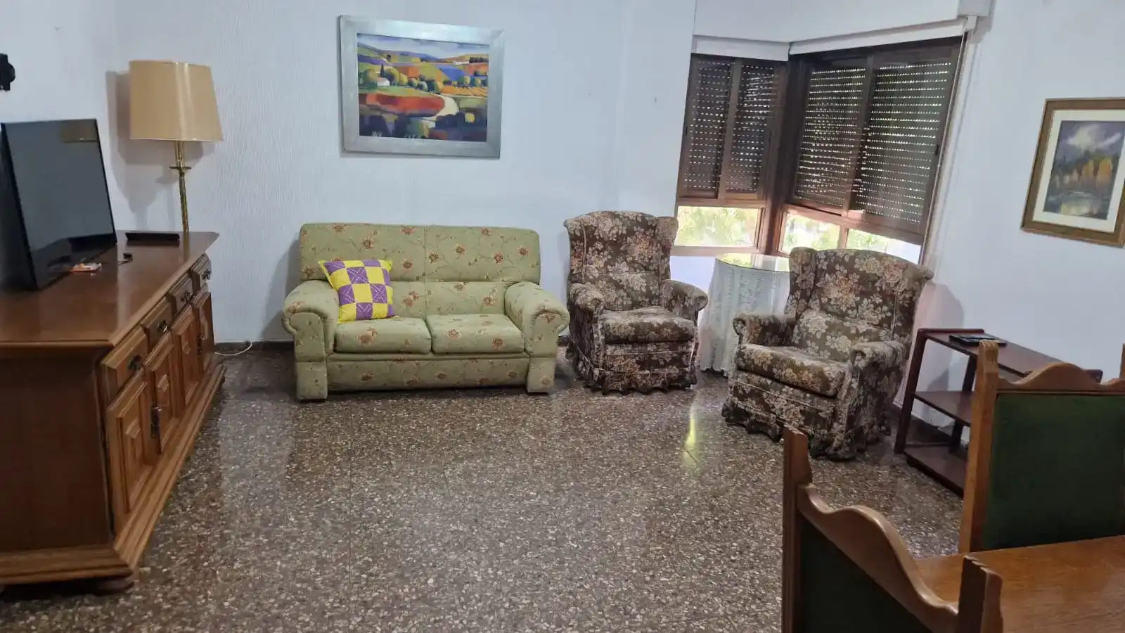 Sala d'estar de Pis de lloguer en Albacete amb Jardí privat, Moblat i Balcó