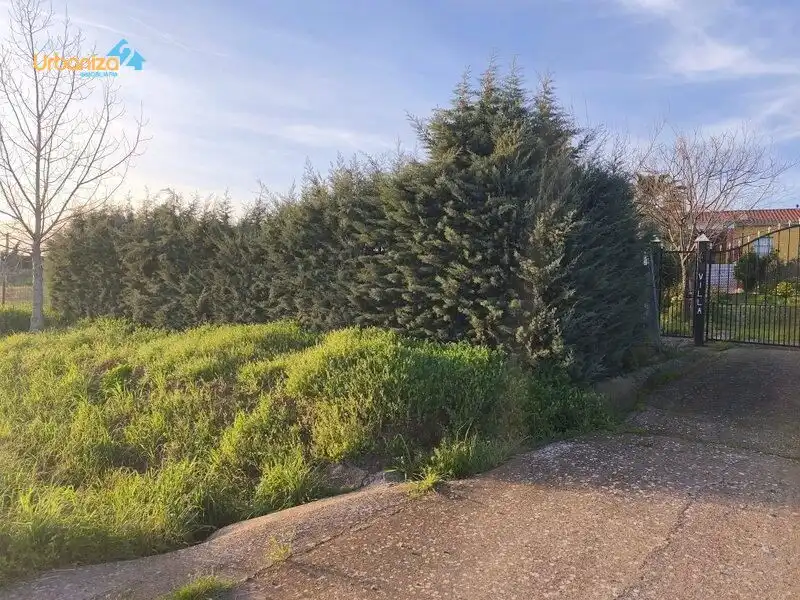 Country house zum Verkauf in Villanueva del Fresno mit Klimaanlage und Alarm