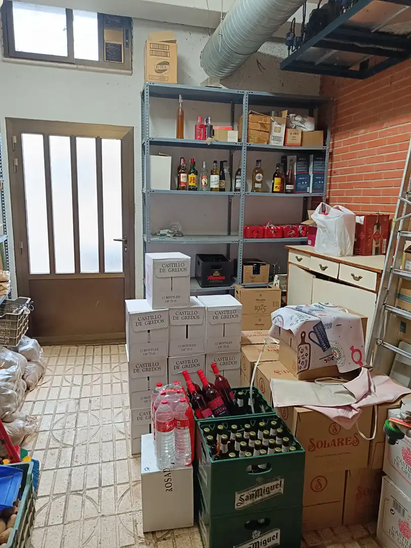 Local en venda en Herrera de Pisuerga amb Moblat