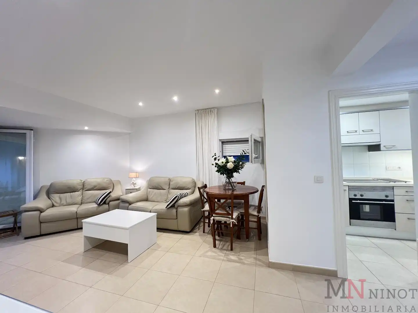 Sala d'estar de Apartament en venda en Castellón de la Plana / Castelló de la Plana amb Aire condicionat, Calefacció i Terrassa