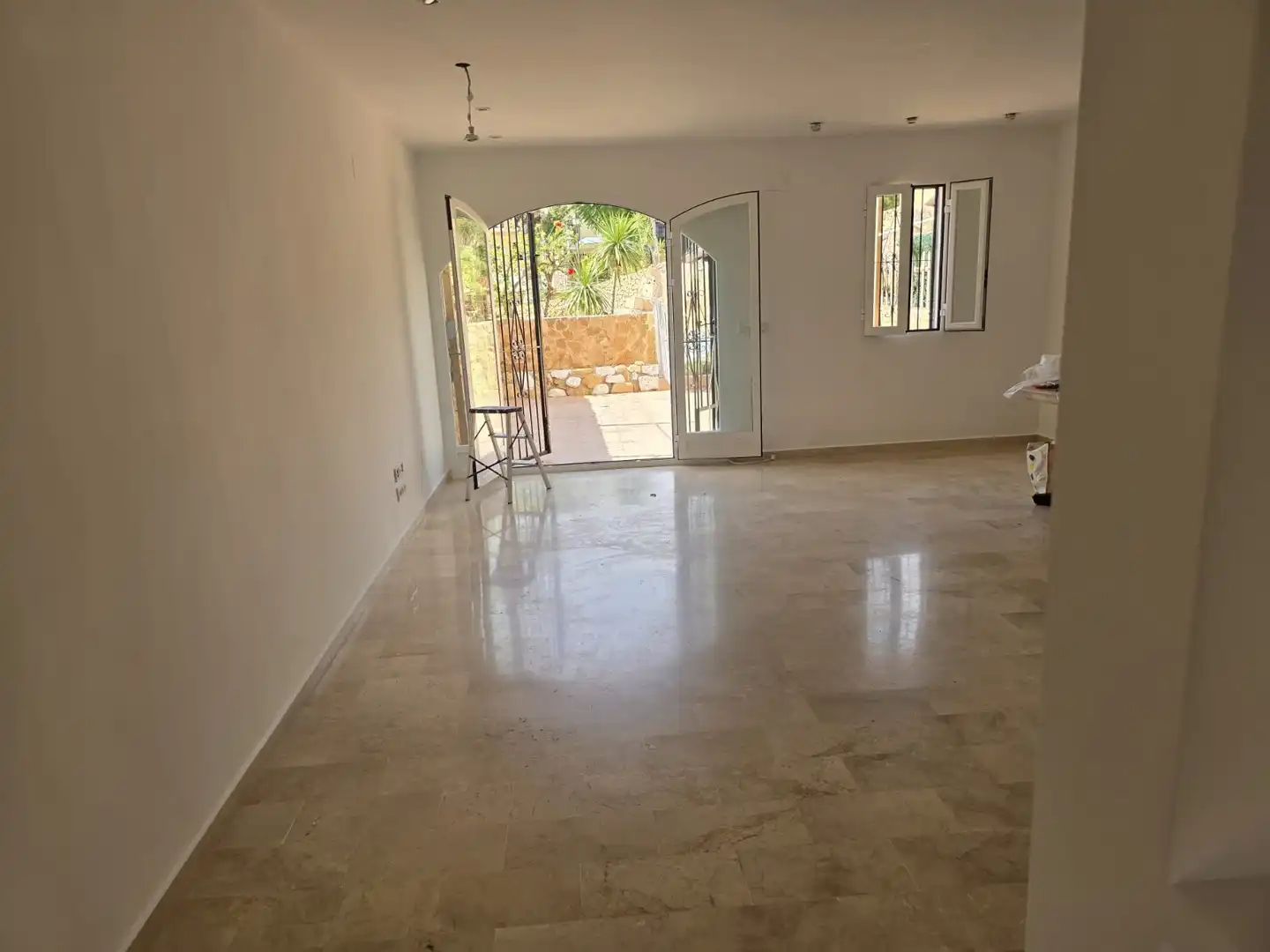 Bungalow con piscina in affitto a Golf Bahía, imagen 5