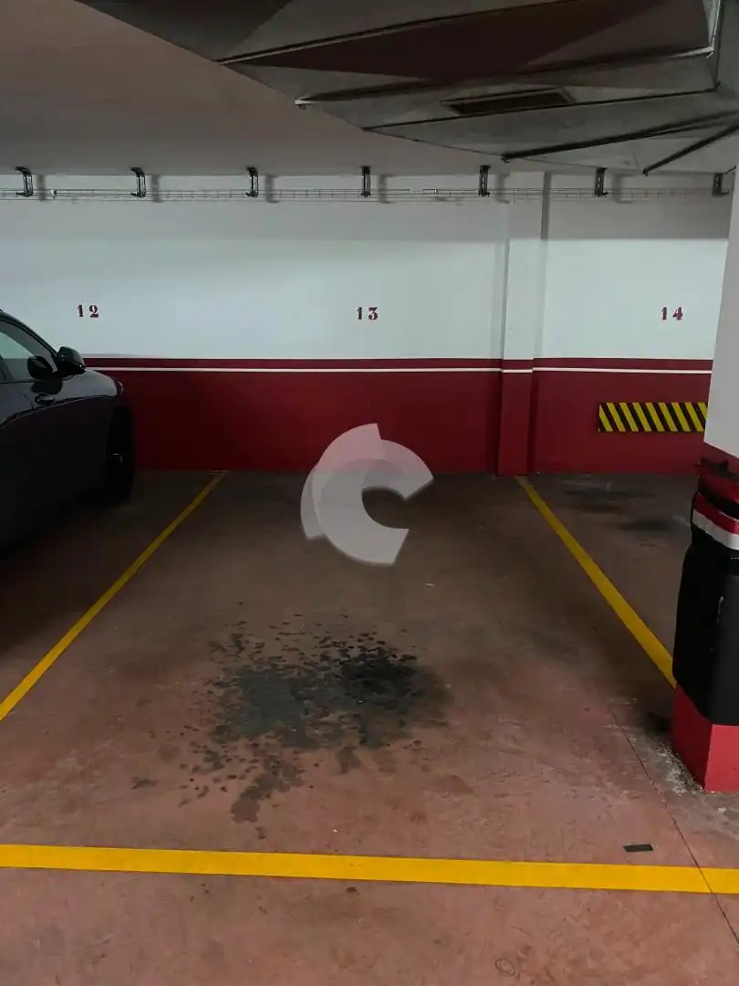 Parking of Garage for rent in Ourense Capital 