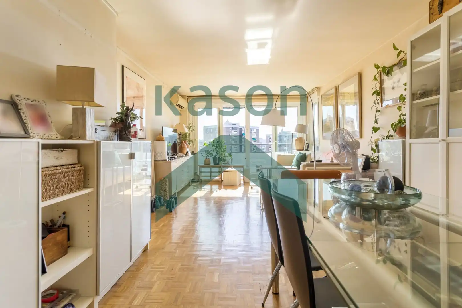 Sala d'estar de Apartament en venda en Madrid amb Aire condicionat, Calefacció i Traster