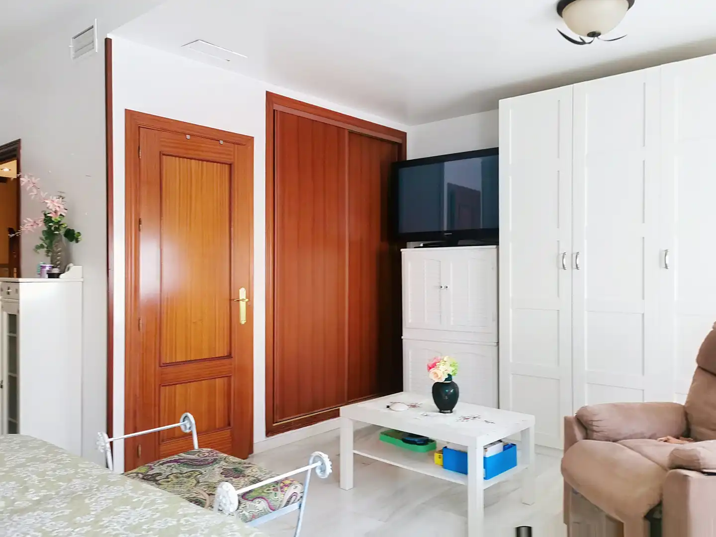 Bedroom of Detached homes for sale in Fuengirola  with Air Conditioner, Storage room and Community pool