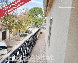 Vista exterior de Casa o xalet en venda en Villena amb Terrassa i Balcó
