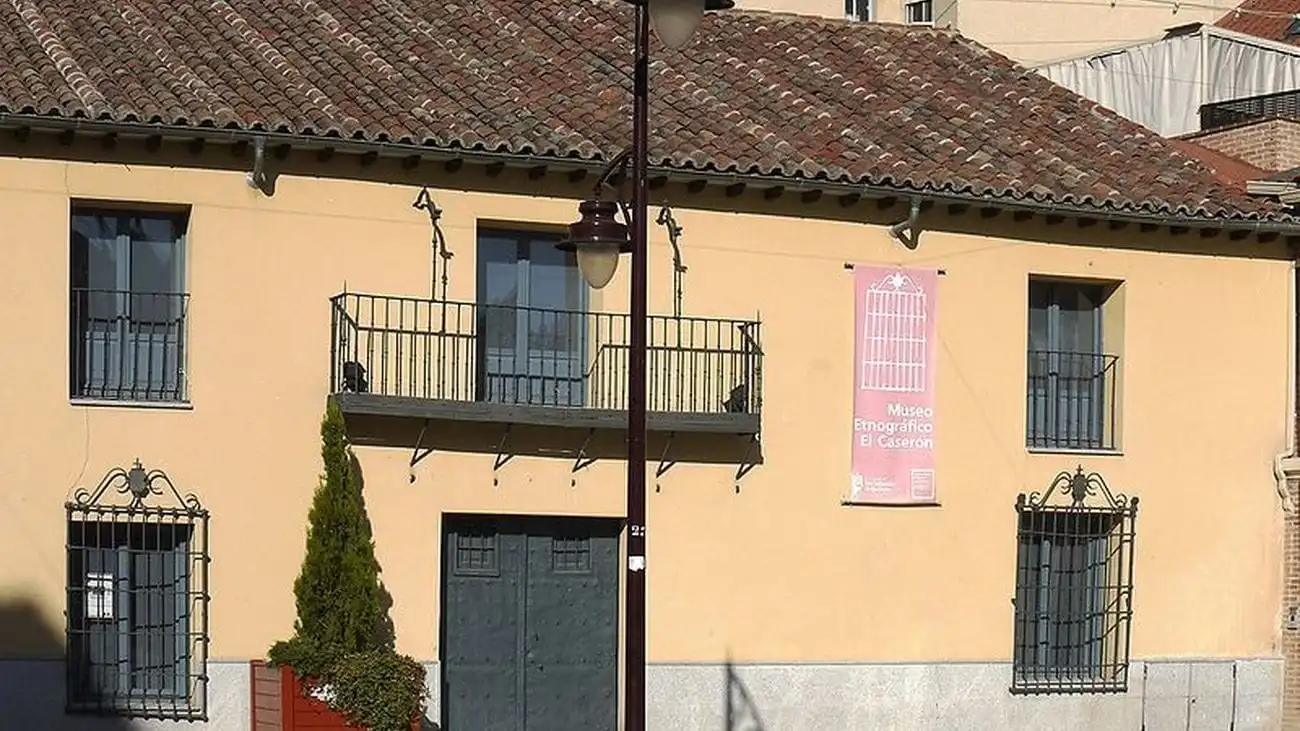Außenansicht von Wohnungen zum Verkauf in San Sebastián de los Reyes mit Klimaanlage