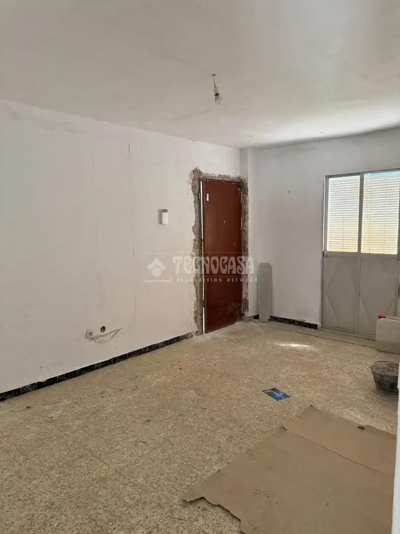 Piso en venta en Utrera con Aire acondicionado, Calefacción y Balcón