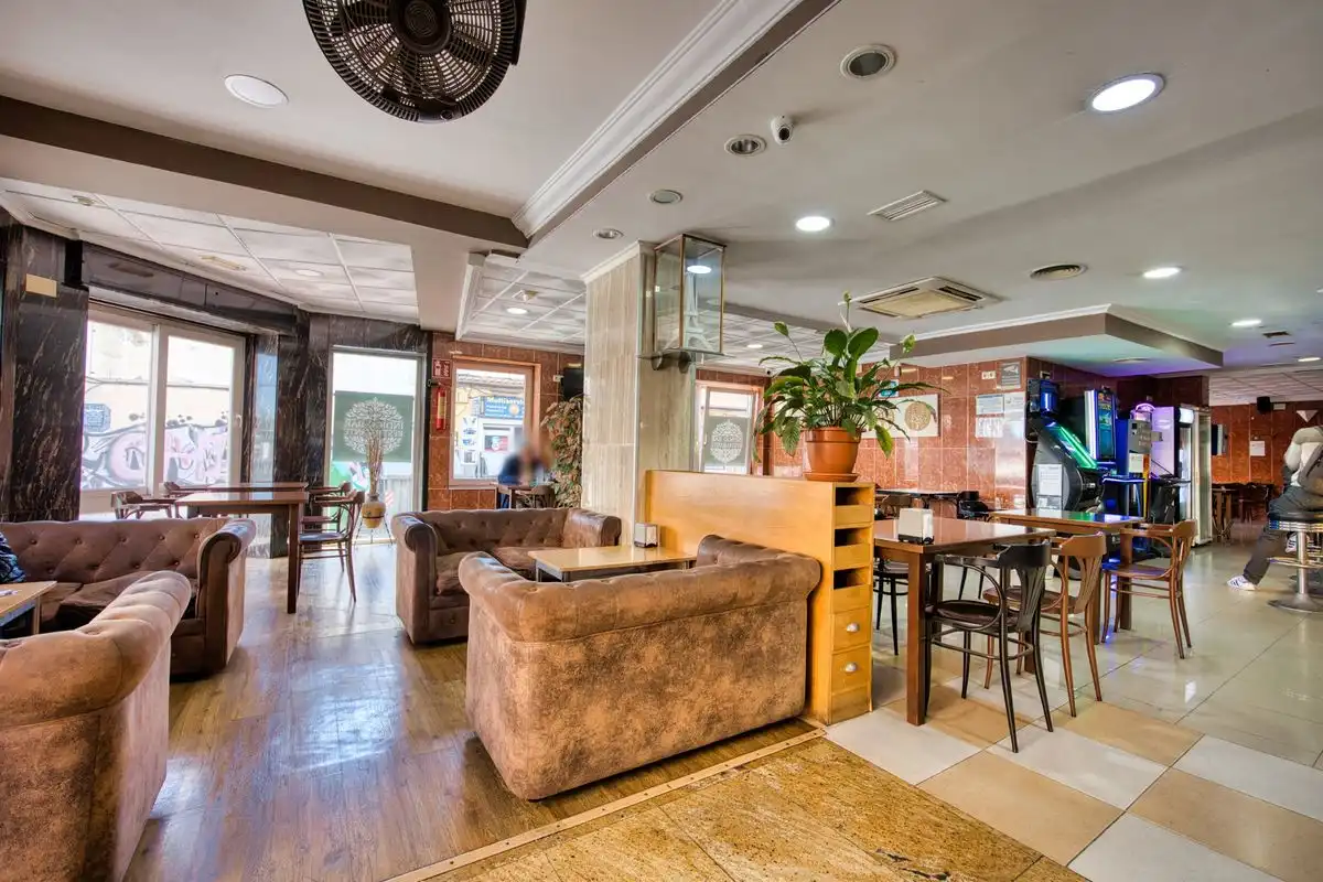 Mixed residential with lift for sale in Centro