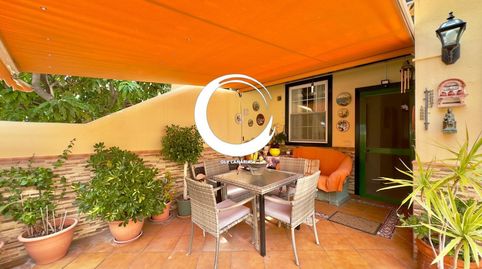 Foto 3 de Casa adosada en venda a Las Rosas, Arona