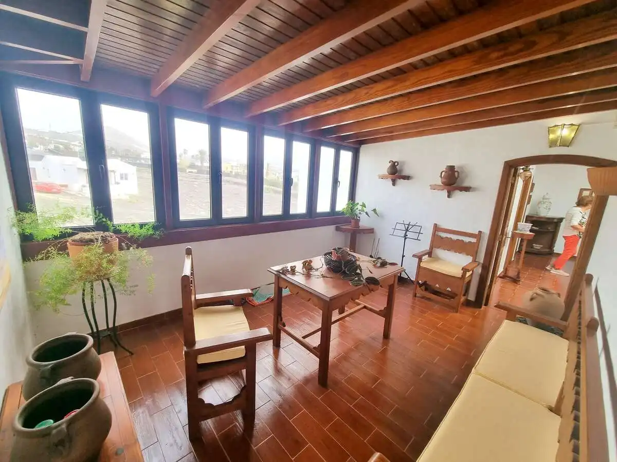 Sala de estar de Casa o chalet en venta en Tías con Jardín privado, Terraza y Amueblado