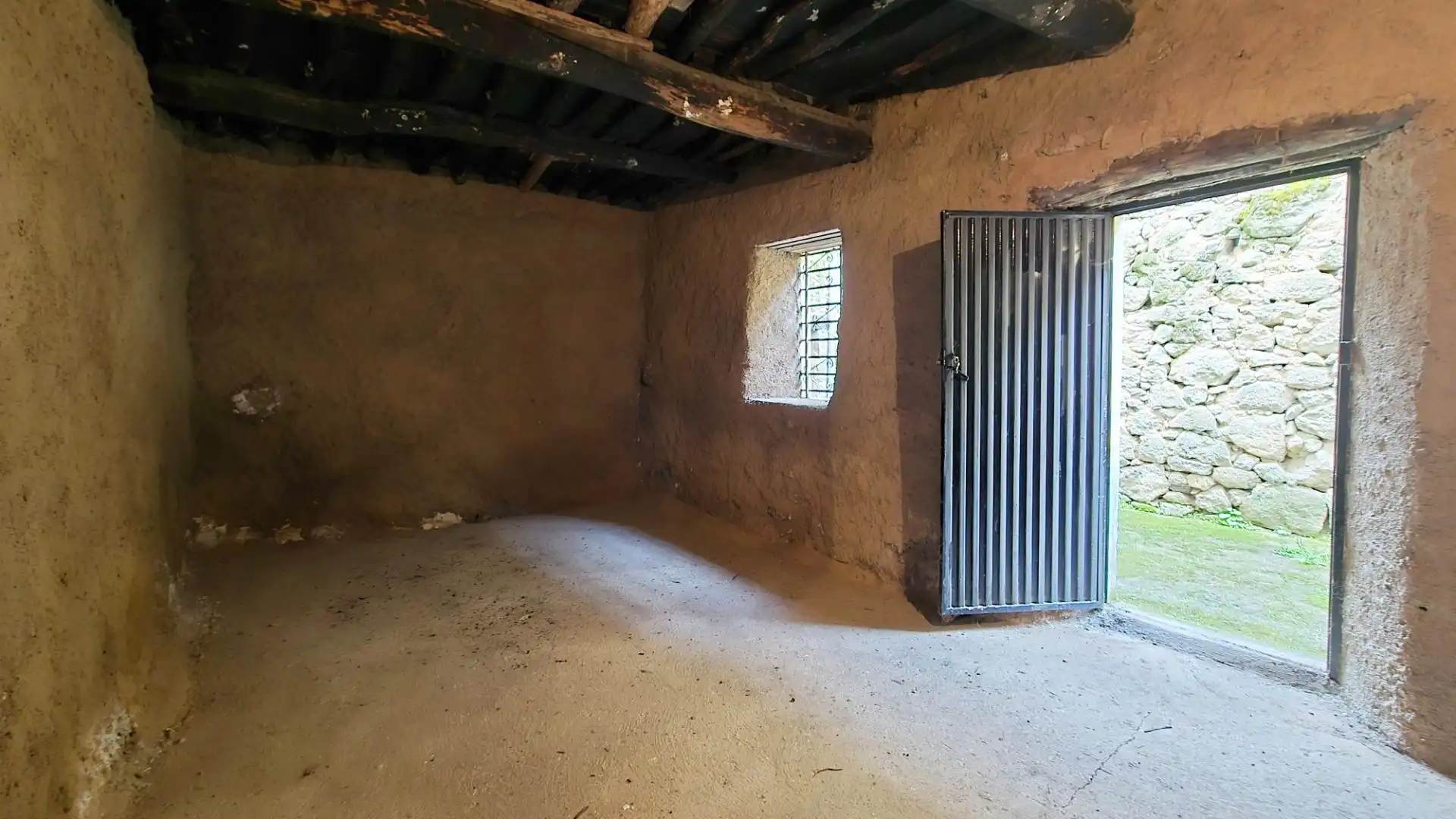 Houses for sale in San Esteban de la Sierra