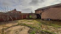 Casa o xalet en venda en León Capital  amb Jardí privat i Traster
