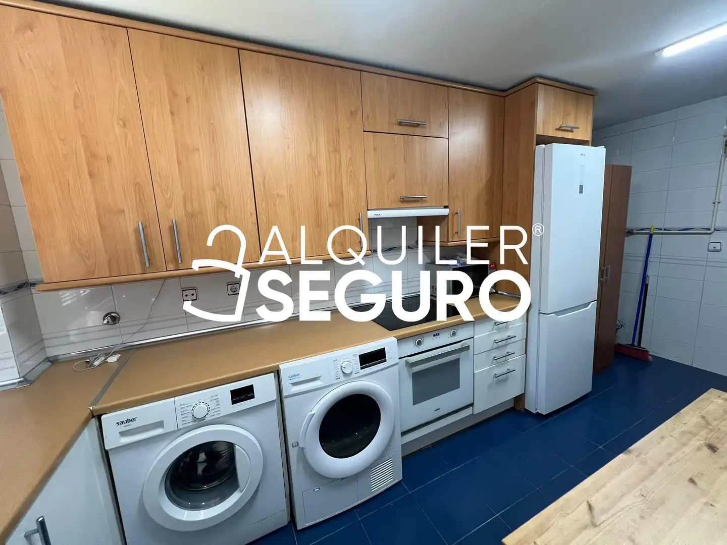 Kitchen of Flat for rent in Tres Cantos  with Air Conditioner, Heating and Swimming Pool