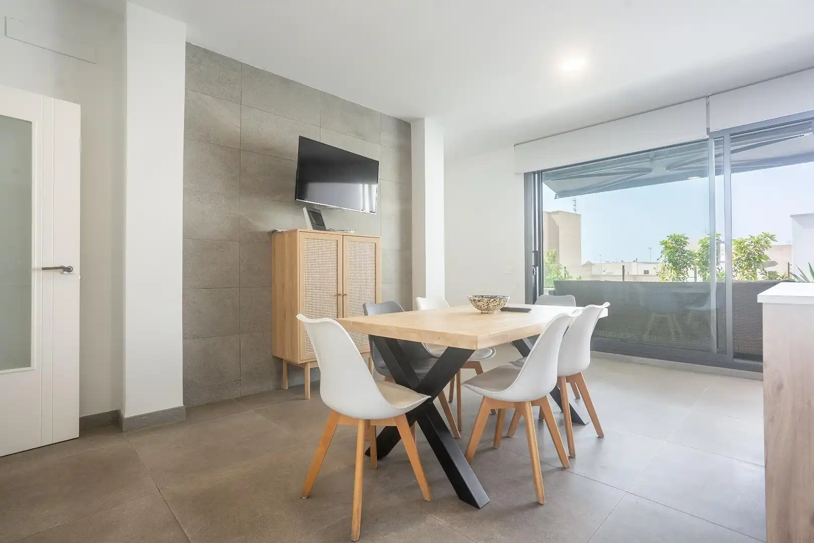 Comedor de Casa o chalet en venta en Almería con Aire acondicionado, Jardín privado y Terraza