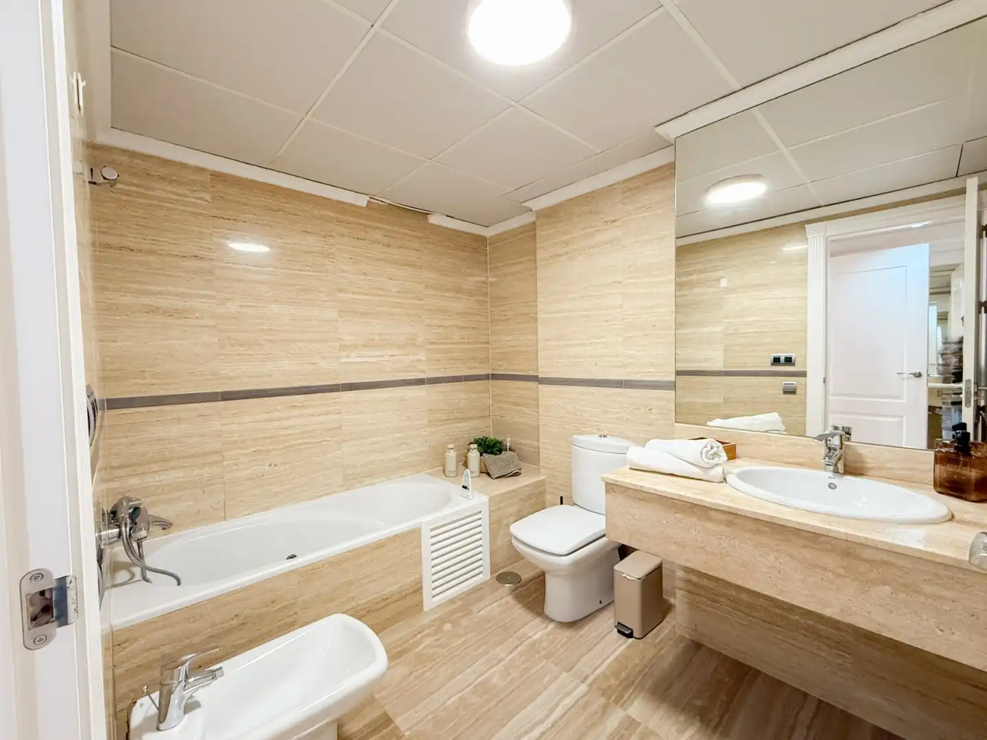 Baño de Apartamento en venta en Águilas con Aire acondicionado, Calefacción y Terraza