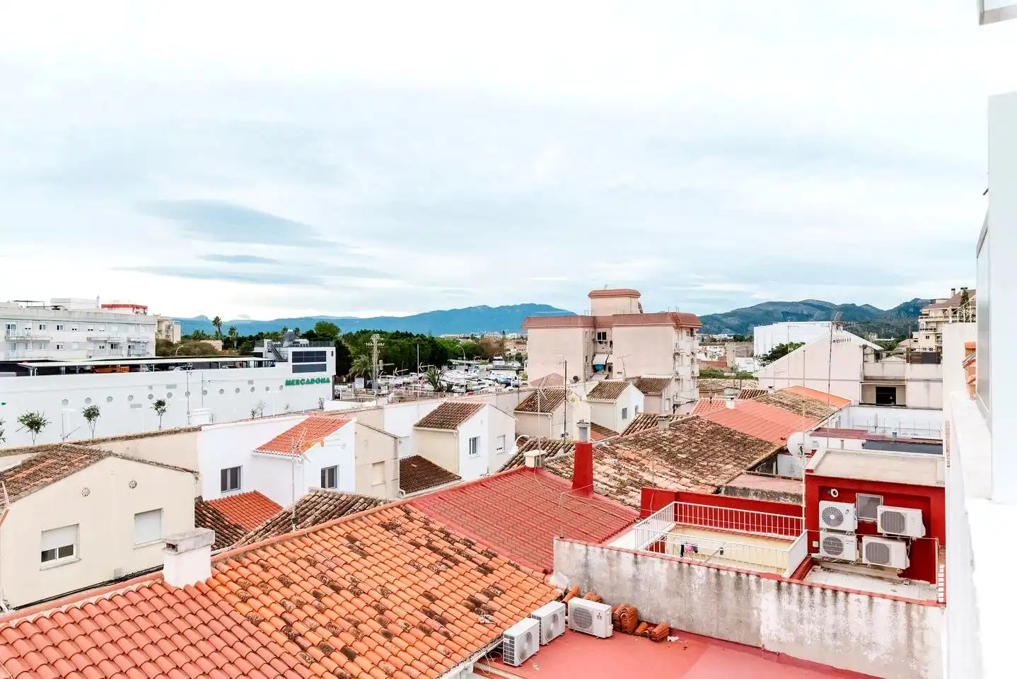 Exterior view of Detached homes for sale in Gandia  with Air Conditioner and Terrace
