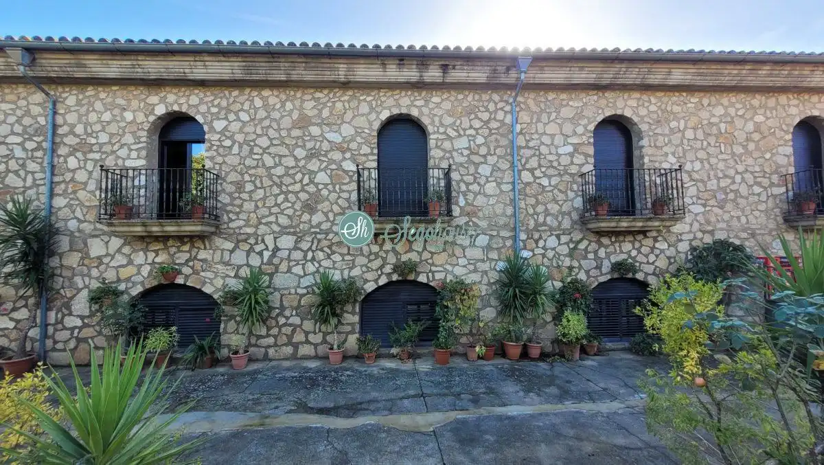 Gebäude zum Verkauf in Valencia de Alcántara