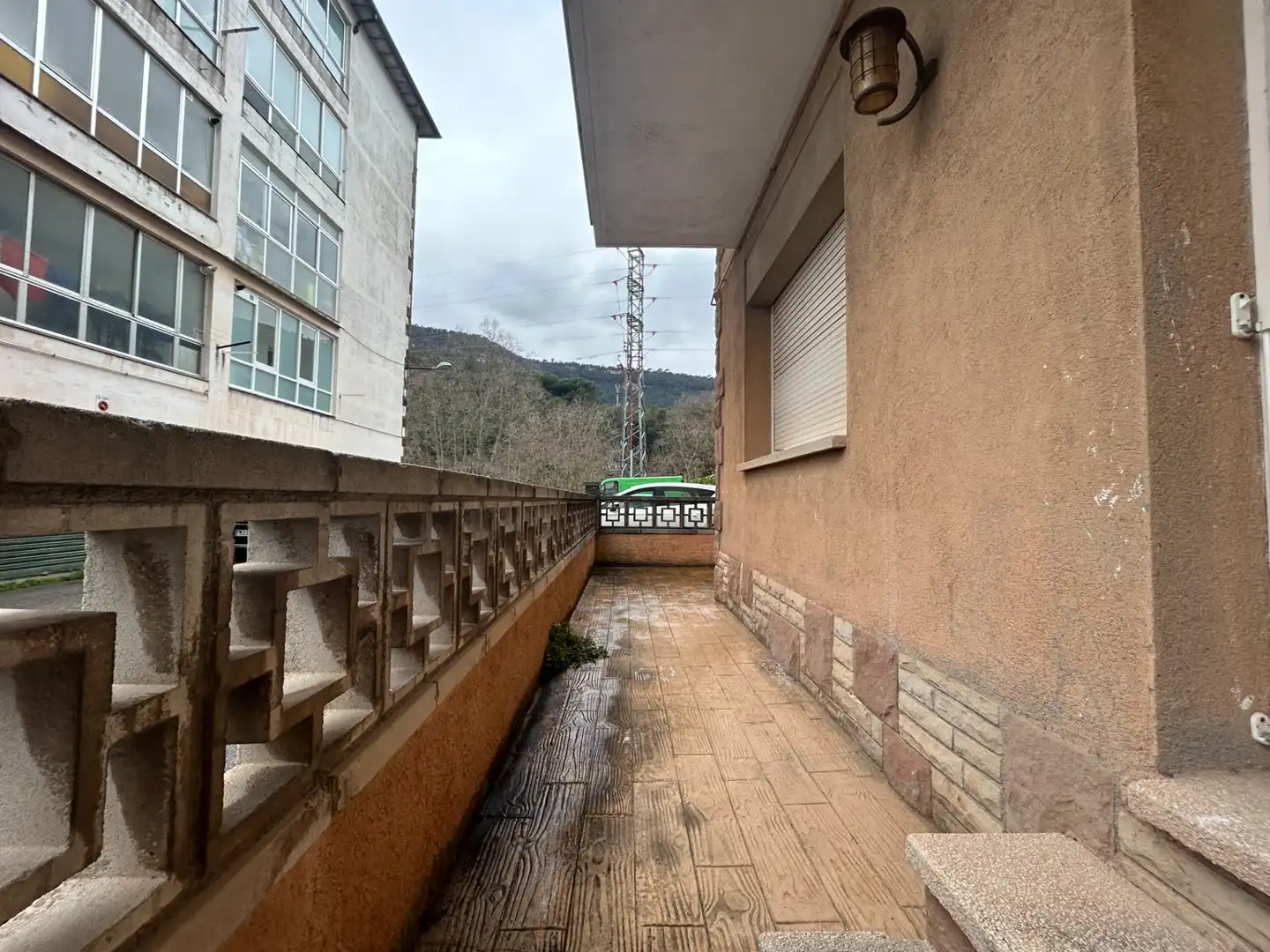 Außenansicht von Wohnung zum Verkauf in Aiguafreda mit Terrasse