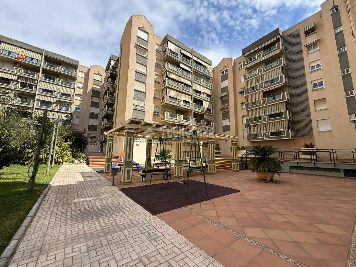 Vista exterior de Piso en venta en Málaga con Aire acondicionado y Terraza