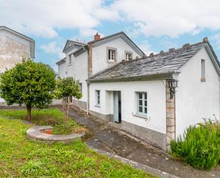 Außenansicht von Haus oder Chalet zum verkauf in Boal