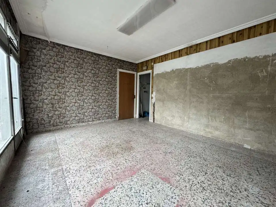 Local comercial en venta en Legazpi, imagen 2