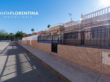 Reihenhaus mit Garten zum Verkauf in CONDE RICLA - SANTA LUCIA