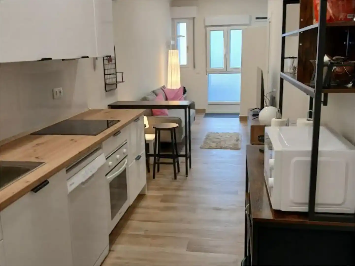 Kitchen of Flat for share in Mortera