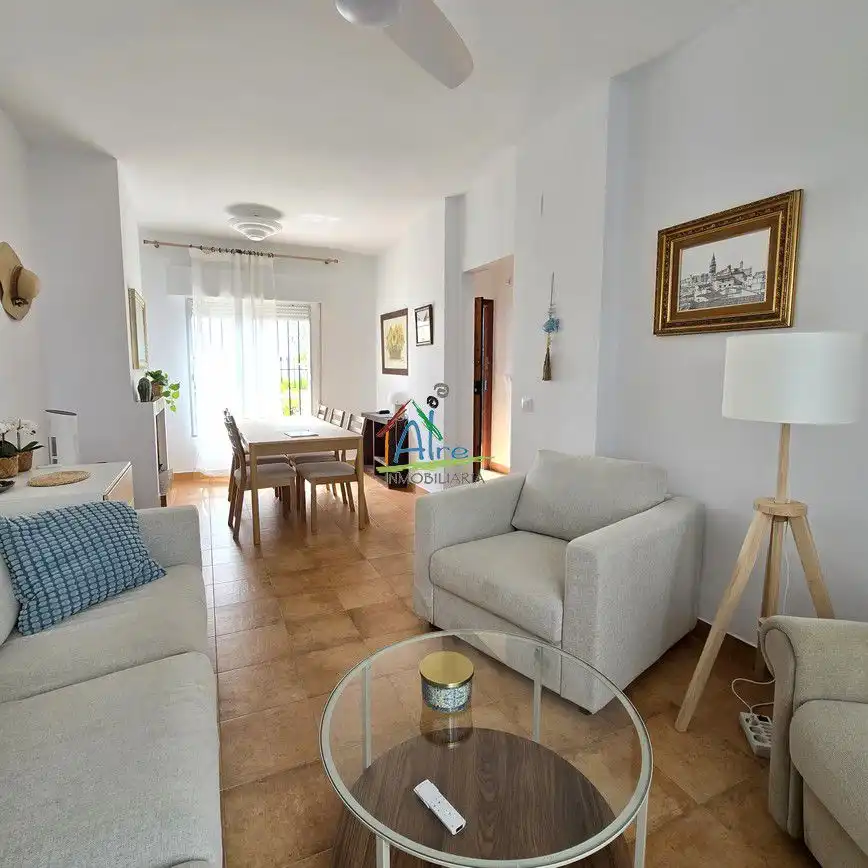 Sala d'estar de Casa adosada en venda en Almonte amb Aire condicionat, Calefacció i Terrassa