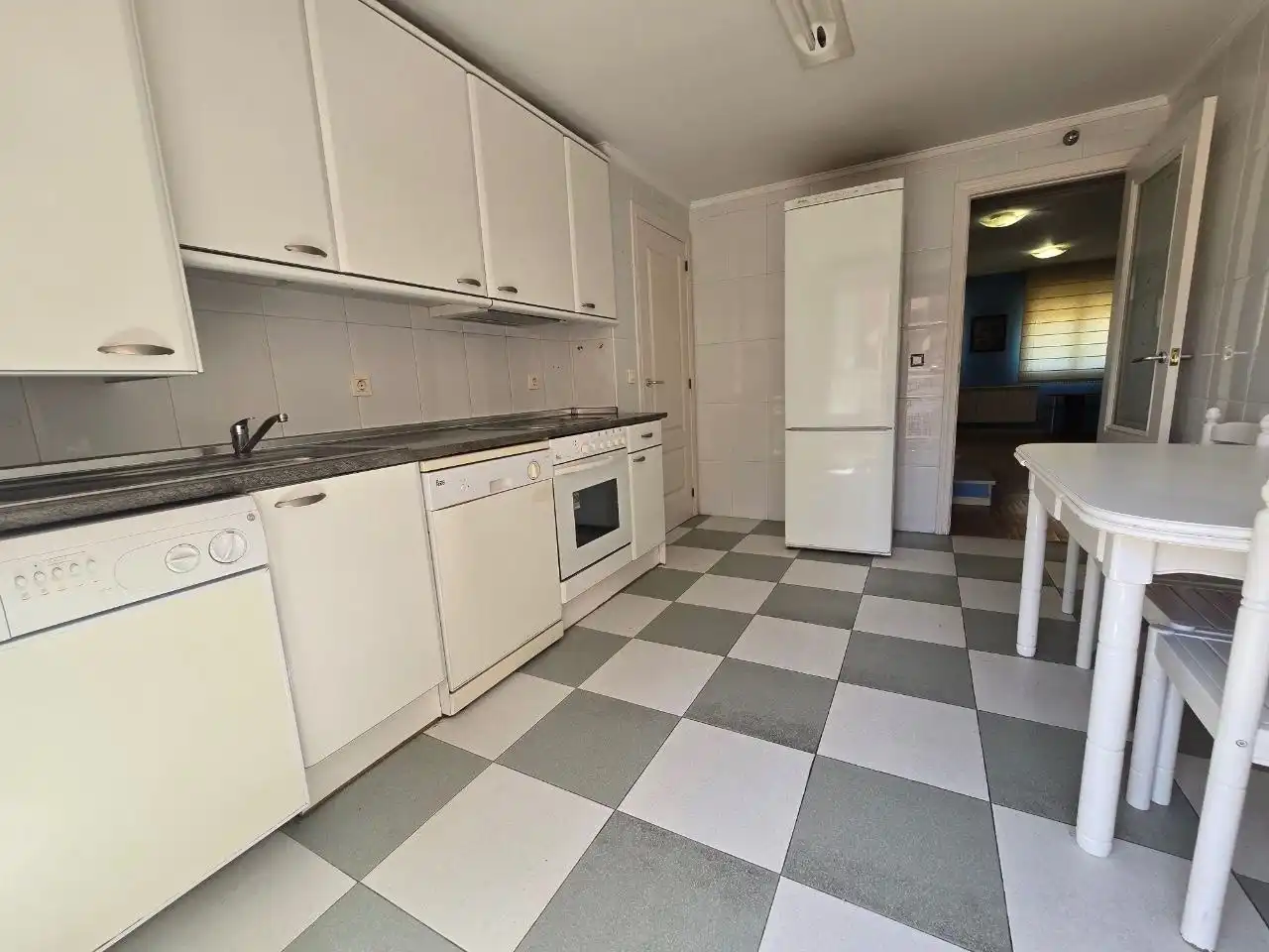 Cocina de Dúplex en venta en Villamediana de Iregua con Calefacción, Terraza y Piscina comunitaria
