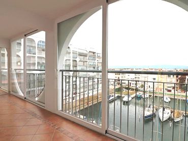 Attique avec ascenseur à vendre à Carrer Salins 1 Línea 1a