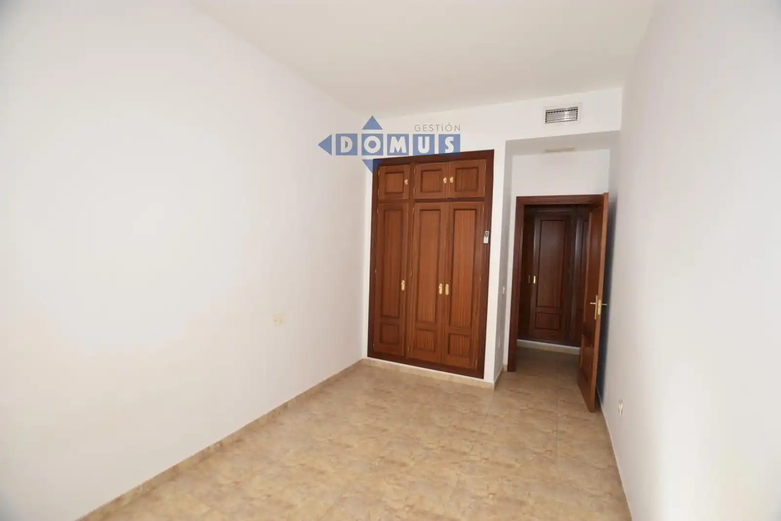 Habitación de Piso de alquiler en Ronda con Aire acondicionado y Calefacción
