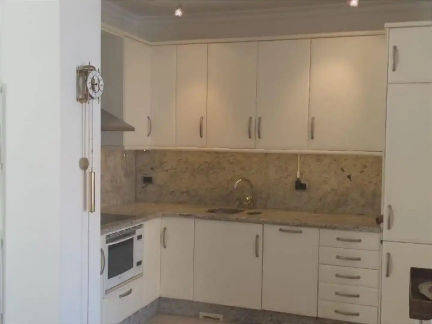 Kitchen of Flat for sale in Mogán  with Air Conditioner, Private garden and Storage room