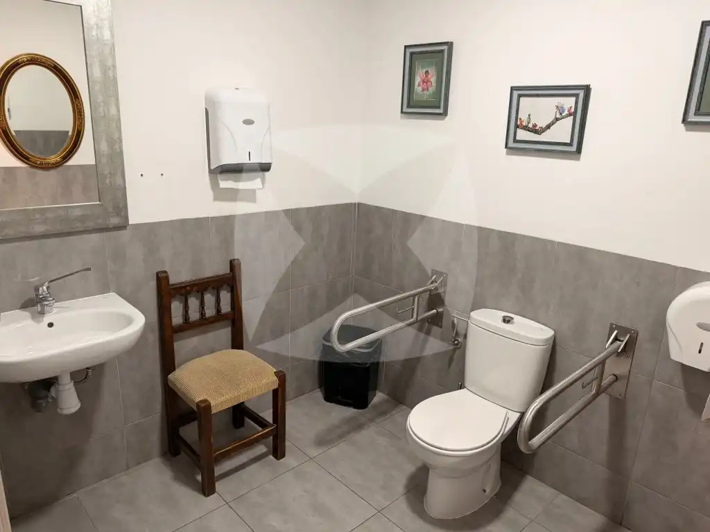 Bathroom of Commercial properties for sale in Badajoz  with Air Conditioner