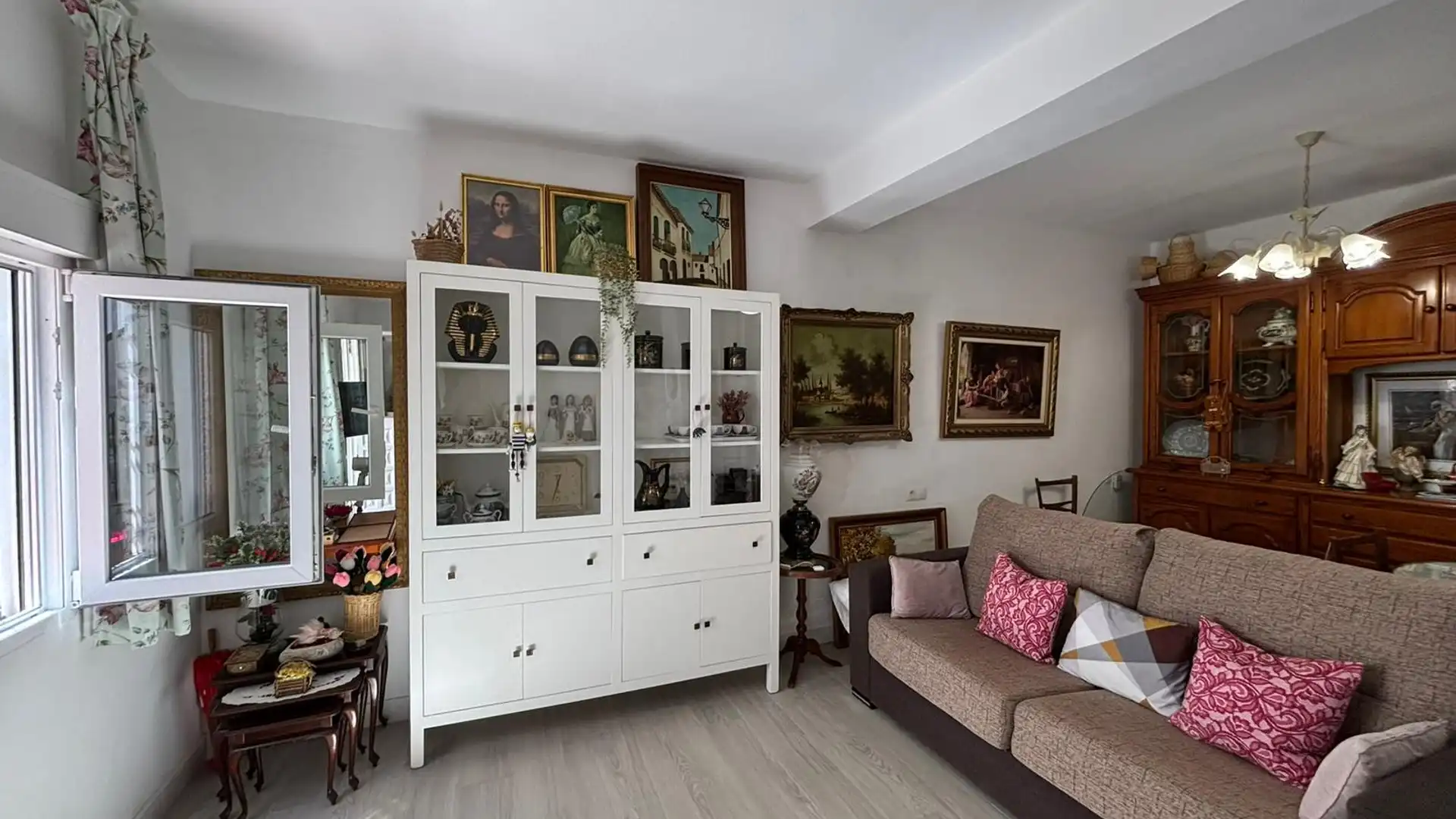 Sala de estar de Casa adosada en venta en Benalmádena con Terraza y Amueblado