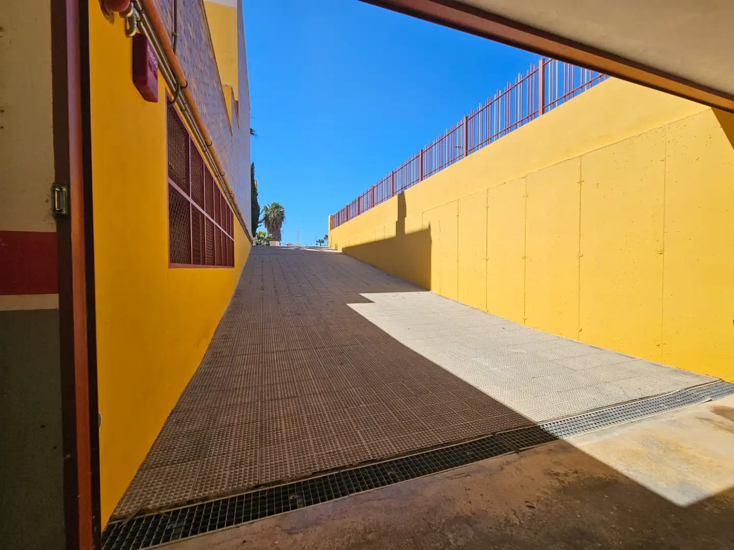 Exterior view of Detached homes for sale in Los Alcázares  with Air Conditioner, Heating and Private garden
