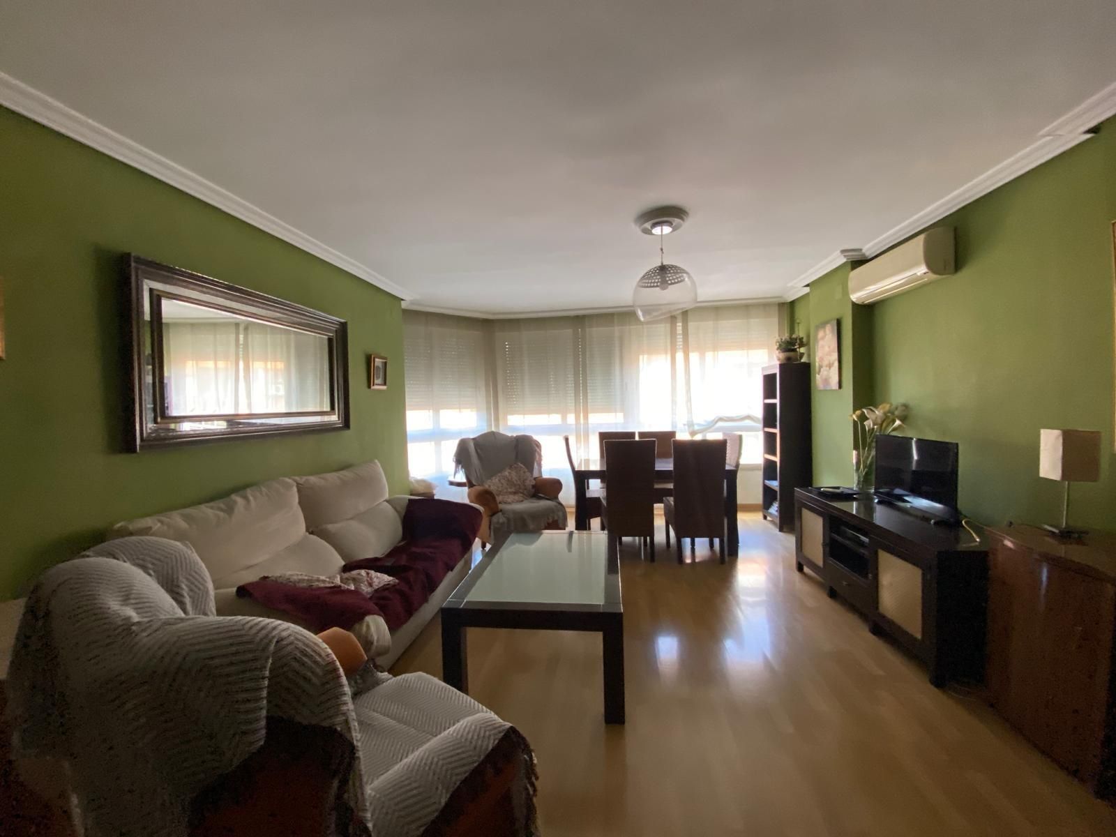 Sala de estar de Piso en venta en Cáceres Capital