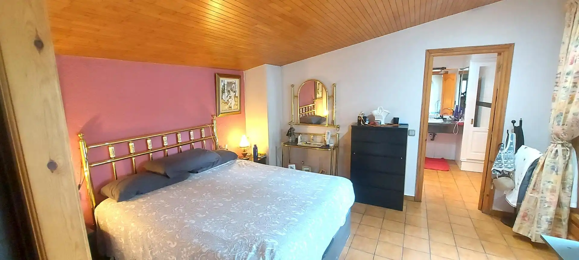 Dormitori de Casa o xalet en venda en La Seu d'Urgell amb Calefacció