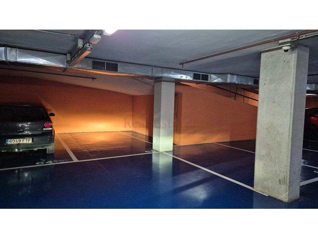 Garage for sale in N/A, Dreta de l'Eixample, Eixample,  Barcelona Capital