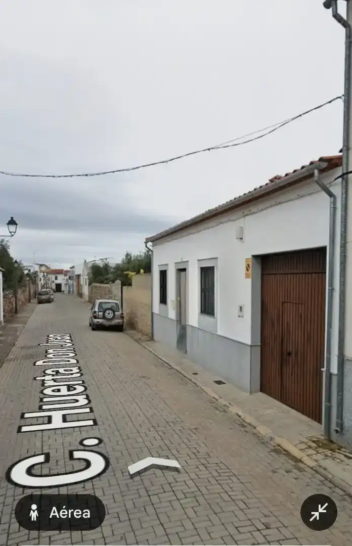 Vista exterior de Casa adosada en venda en Torrecampo amb Aire condicionat, Piscina i Moblat
