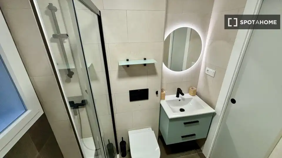 Habitación en Barrio del Ave