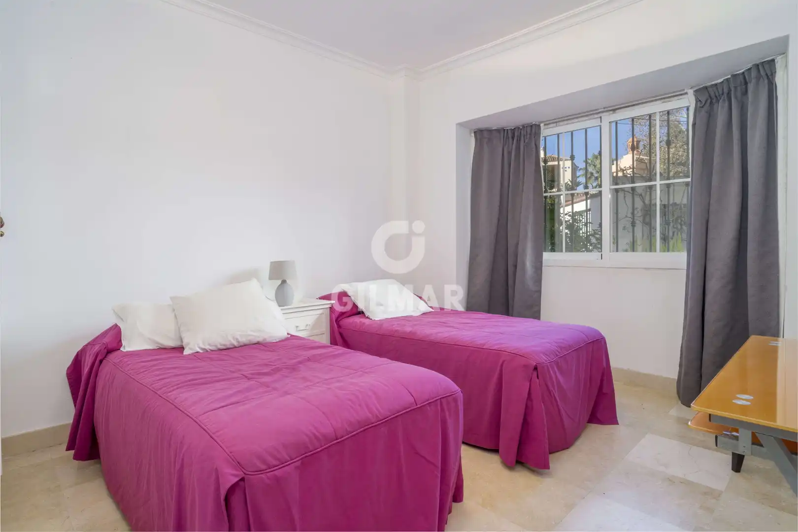 Habitación de Apartamento en venta en Marbella con Calefacción, Jardín privado y Trastero