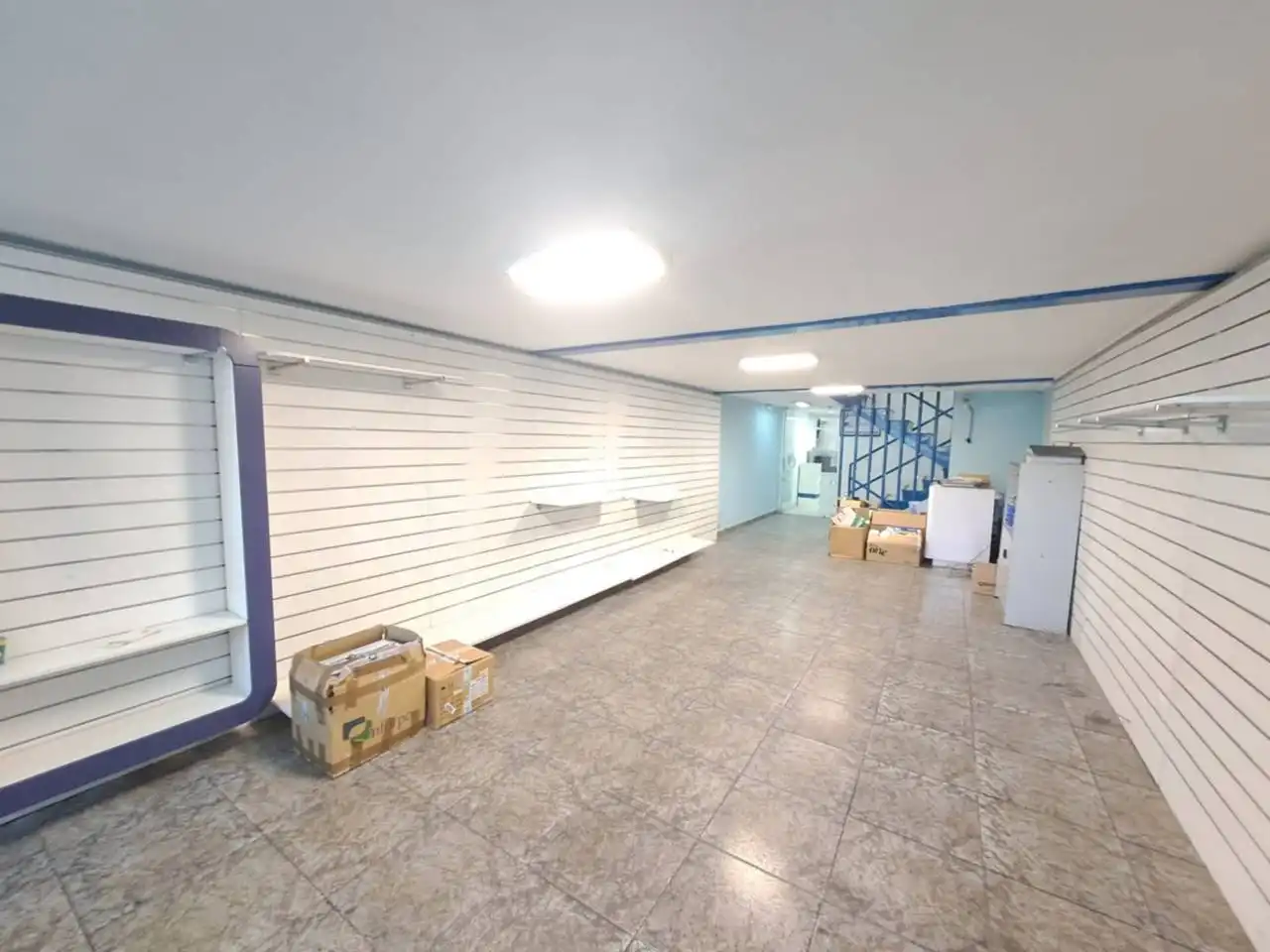 Local comercial en venta en Avenida CANTABRIA, imagen 38