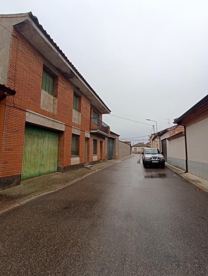 Exterior view of Country house for sale in Codorniz  with Heating