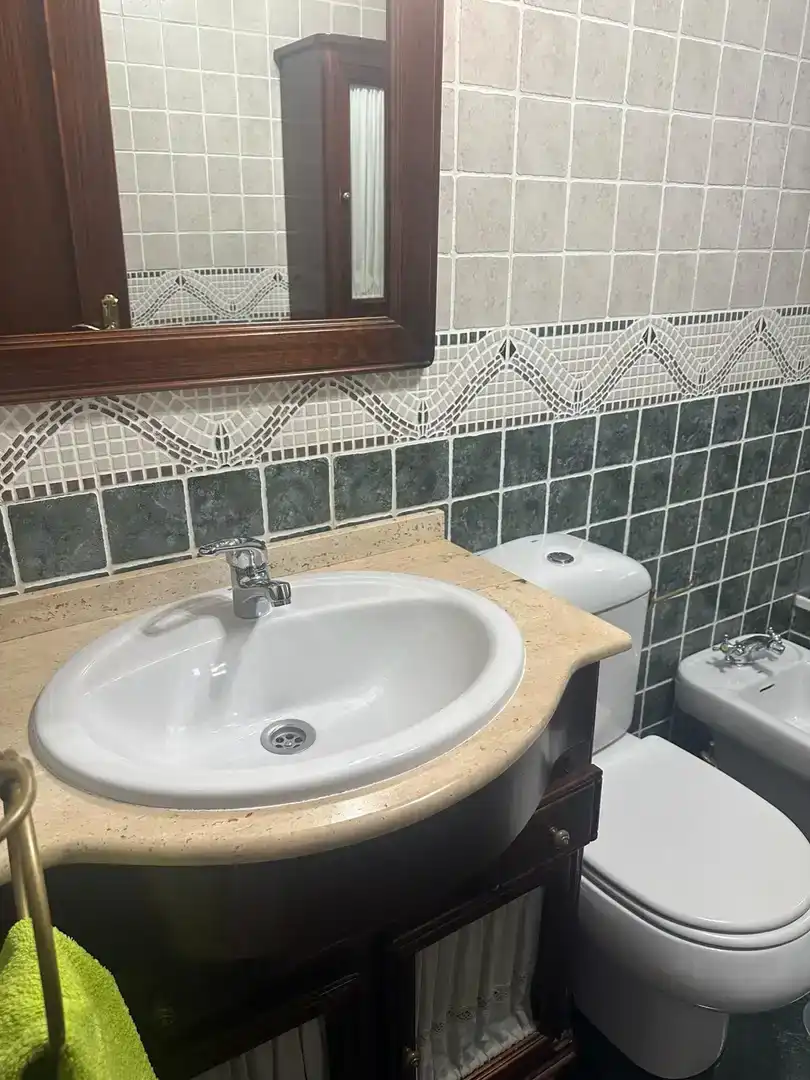 Bany de Casa adosada en venda en Peligros amb Aire condicionat i Balcó