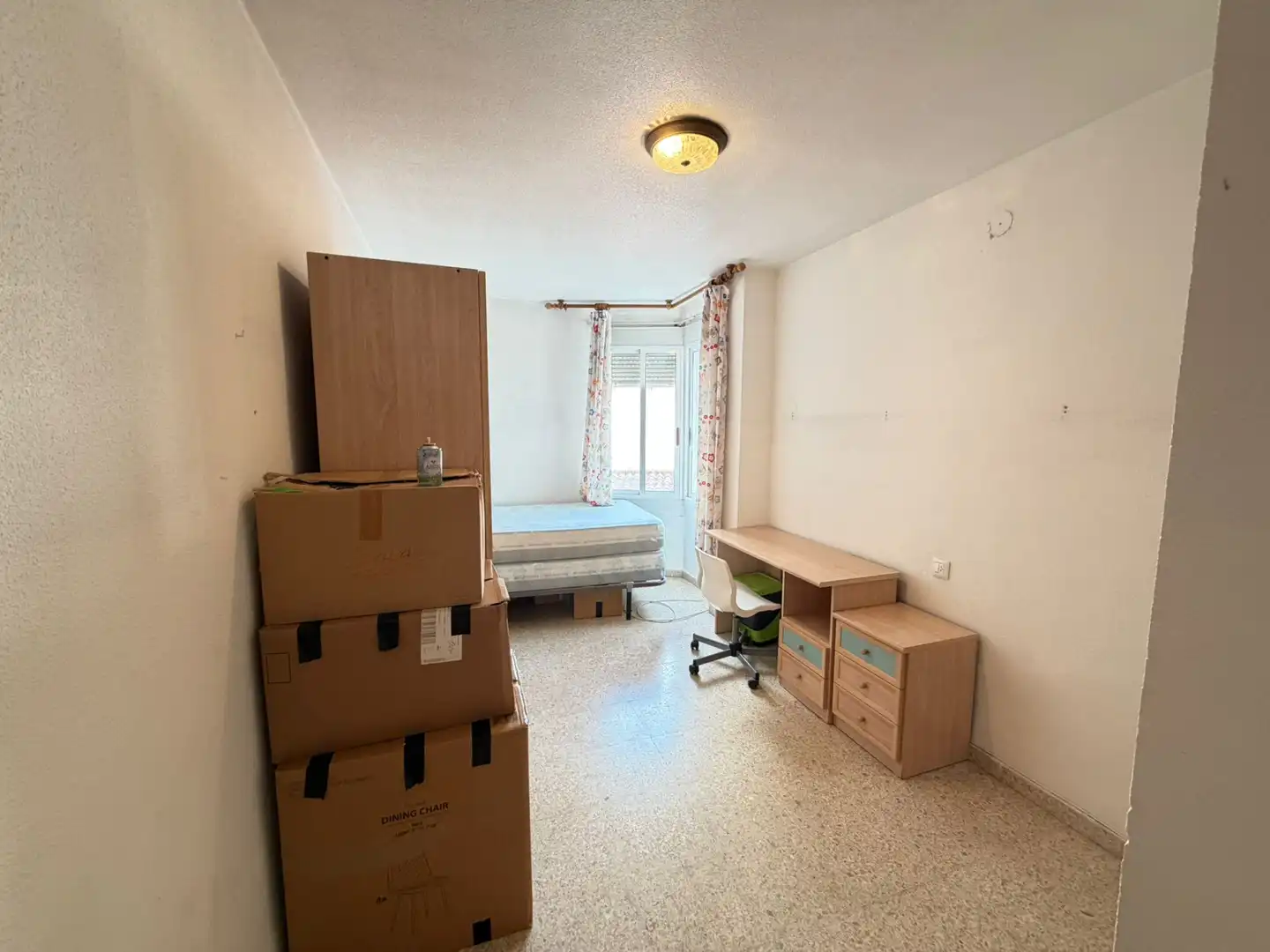 Habitación de Piso en venta en Pilar de la Horadada con Amueblado, Horno y Balcón